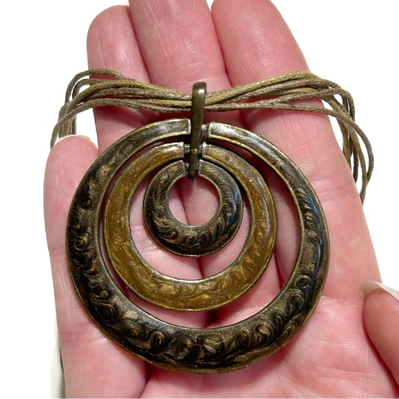 Boho Brown Gold Beige Pearlized Layered Round Circle Loop Pendant Rope Necklace - Picture 3 of 8